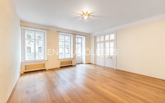 Byt 5+1 a více, 141 m² – Praha, Smíchov, ulice Drtinova 325 k pronájmu | REALT
