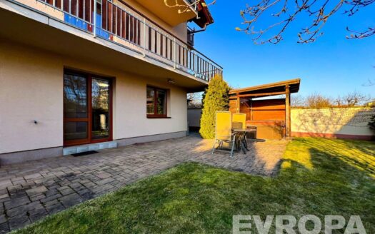 Byt 1+kk, 40 m² – Praha, Dubeč, ulice Starodubečská k pronájmu | REALT