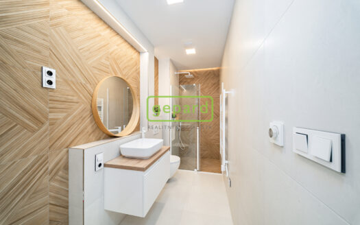 Byt 2+kk, 52 m² – Praha, Bohnice, ulice V Zámcích 51 na prodej | REALT