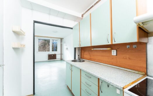Prodej bytu 2+kk, 42 m² – Praha, Háje, ulice Tatarkova 726