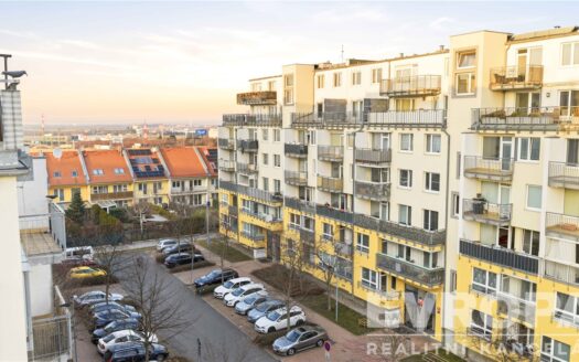 Byt 2+kk, 80 m² – Praha, Střížkov, ulice Zakšínská k pronájmu | REALT