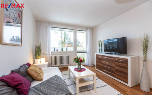 Byt 2+kk, 55 m² – Praha, Kobylisy, ulice Klíčanská 1634 na prodej | REALT