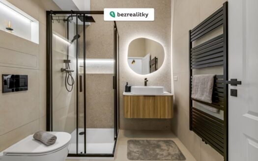 Prodej bytu 2+kk, 33 m² – Praha, Libeň, ulice Vosmíkových 826
