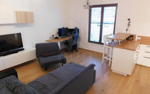 Prodej bytu 3+kk, 86 m² – Praha, Královice, ulice Ke Tvrzi 183